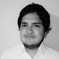 Foto_Nicolas-Riq-1-200x200